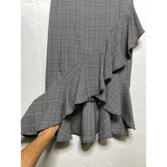 Calvin Klein Size 6R  Black White Houndstooth Sleeveless Ruffled Tulip Dress - Picture 3 of 7